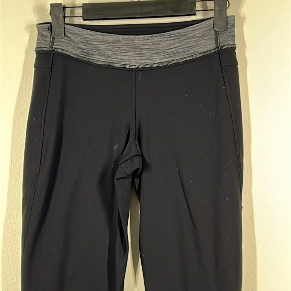 LuLu Lemon Black Leggings Size 4 Gray waistband